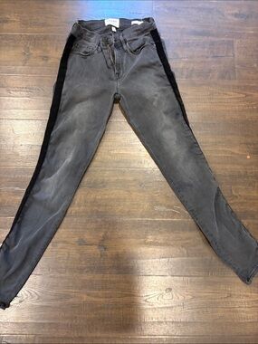 FRAME Denim Charcoal Gray Le Skinny de Jeanne Jeans